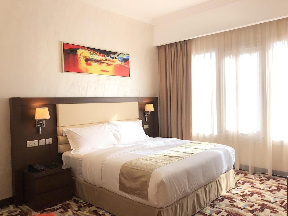 Al Murooj Grand Hotel Masqat Buitenkant foto