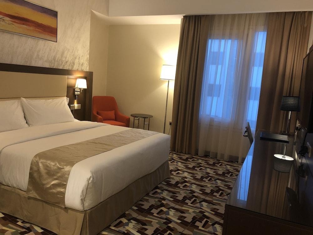 Al Murooj Grand Hotel Masqat Buitenkant foto