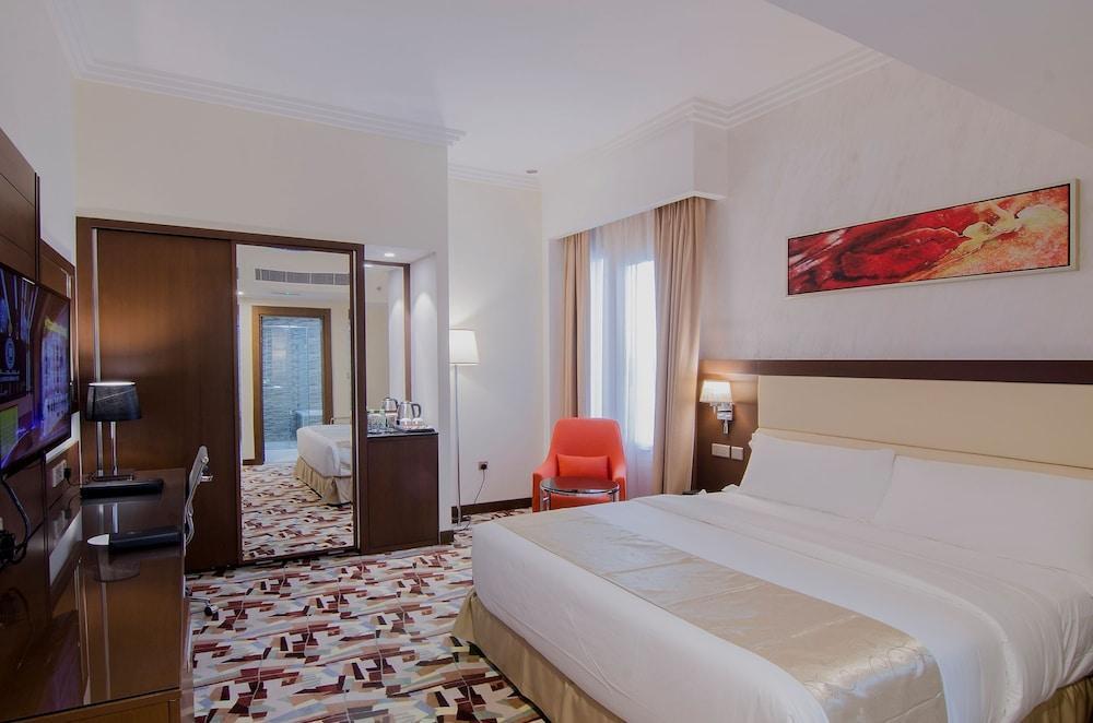 Al Murooj Grand Hotel Masqat Buitenkant foto