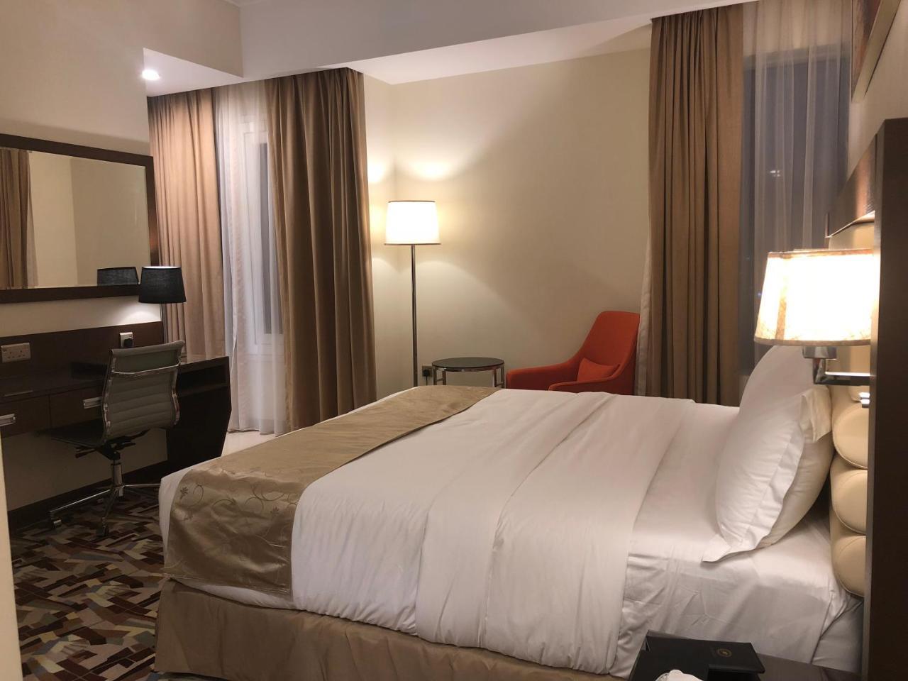 Al Murooj Grand Hotel Masqat Buitenkant foto