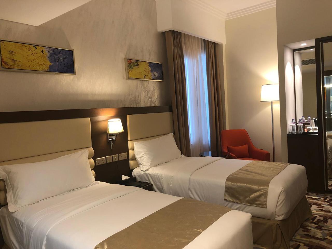 Al Murooj Grand Hotel Masqat Buitenkant foto